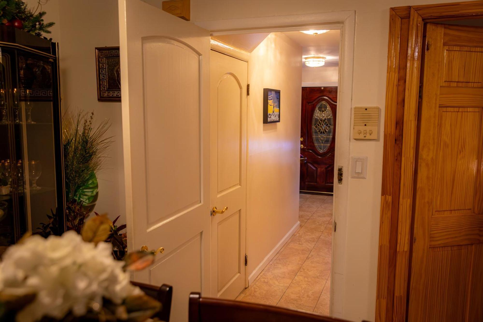 Spacious Comfy Room In Cozy Classy Duplex Нью-Йорк Экстерьер фото