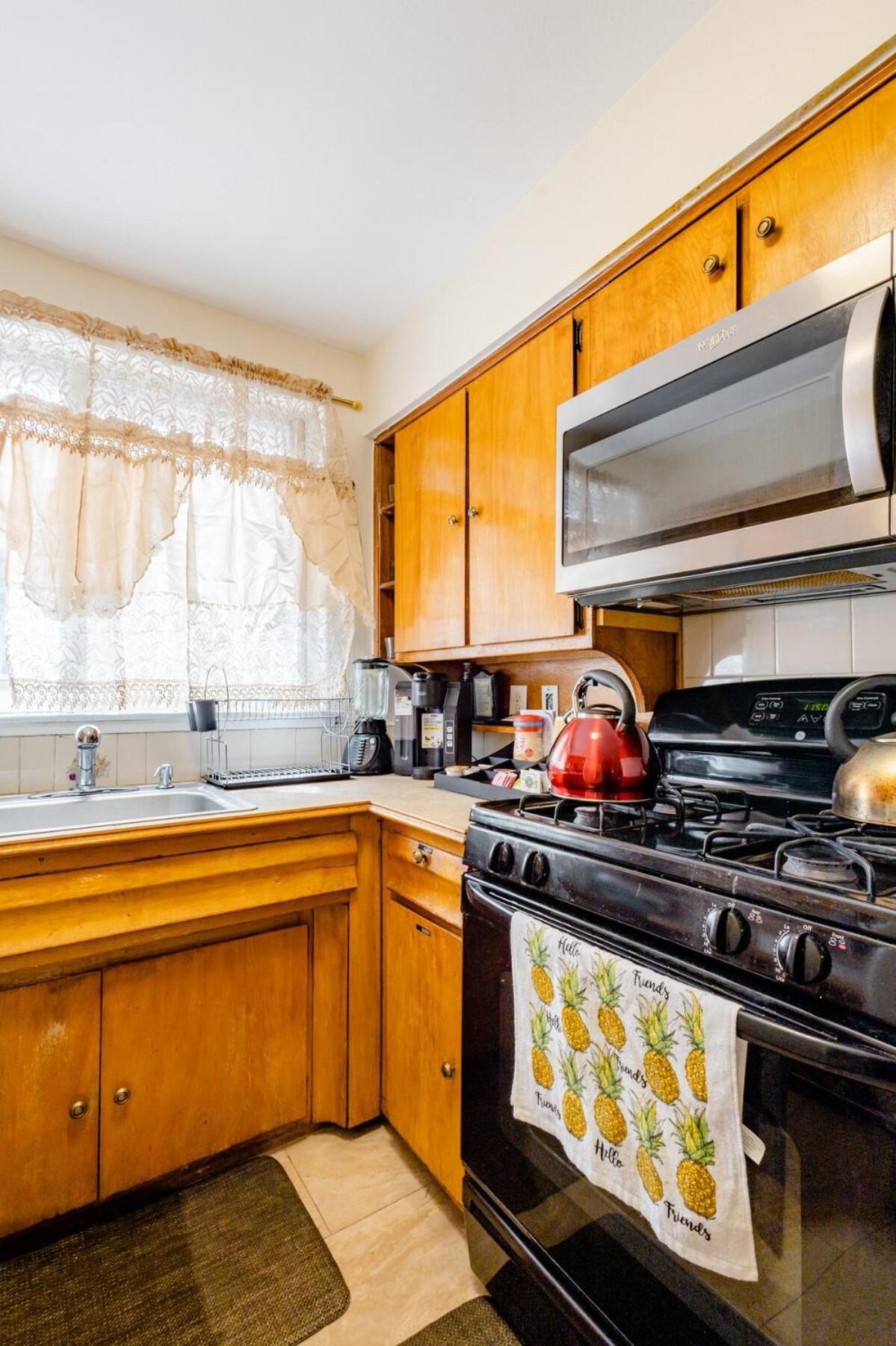 Spacious Comfy Room In Cozy Classy Duplex Нью-Йорк Экстерьер фото