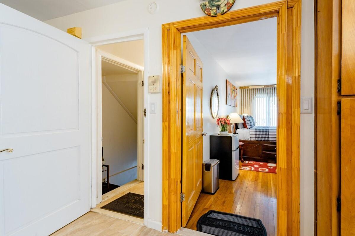 Spacious Comfy Room In Cozy Classy Duplex Нью-Йорк Экстерьер фото